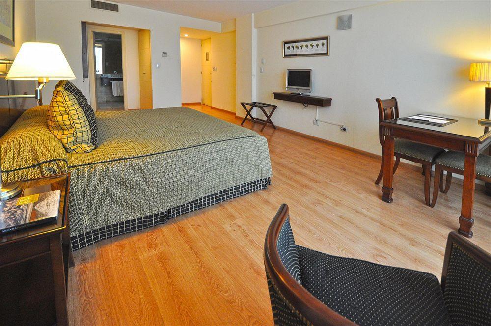 Amerian Executive Mendoza Hotel Екстериор снимка