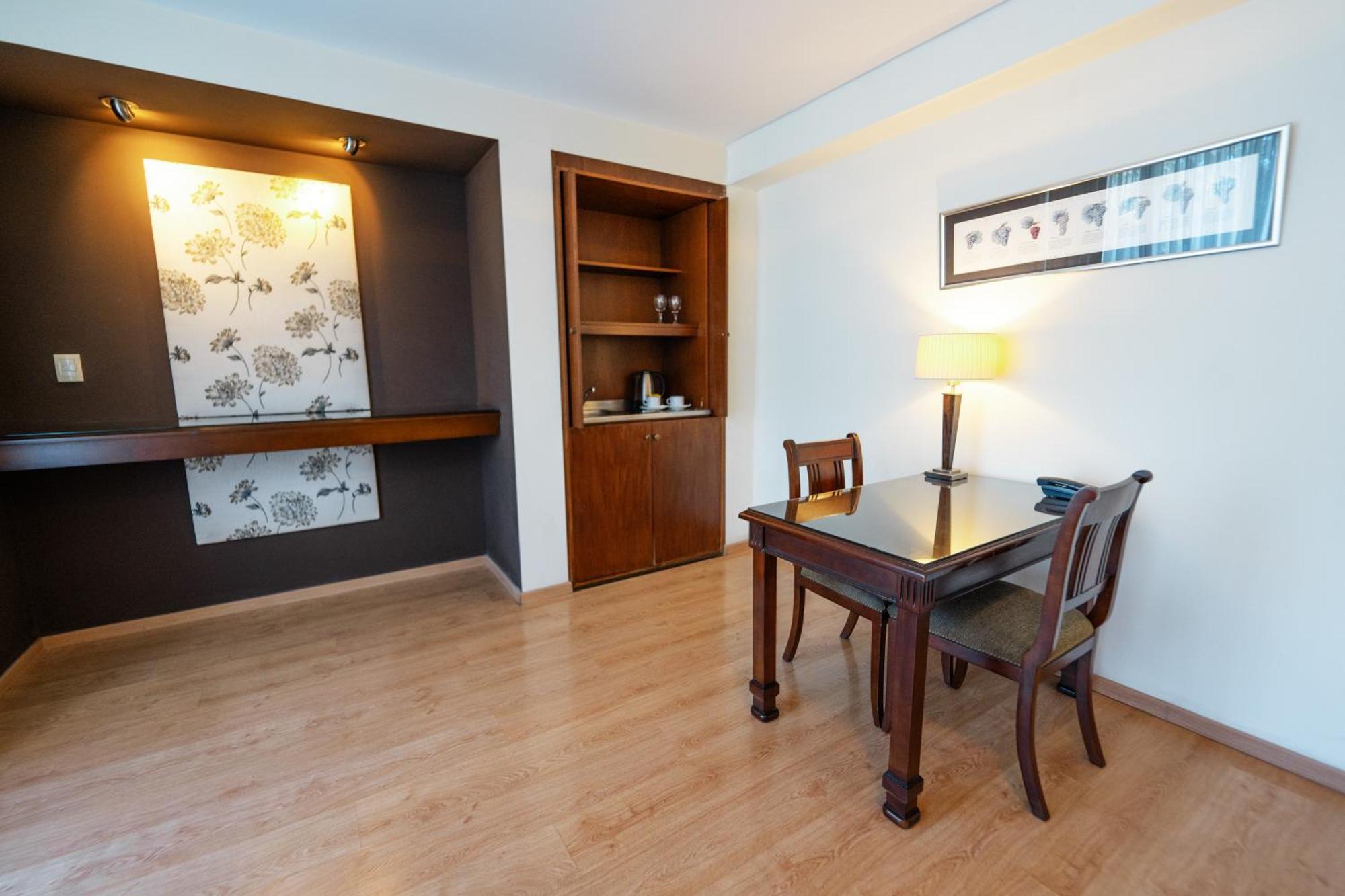 Amerian Executive Mendoza Hotel Стая снимка