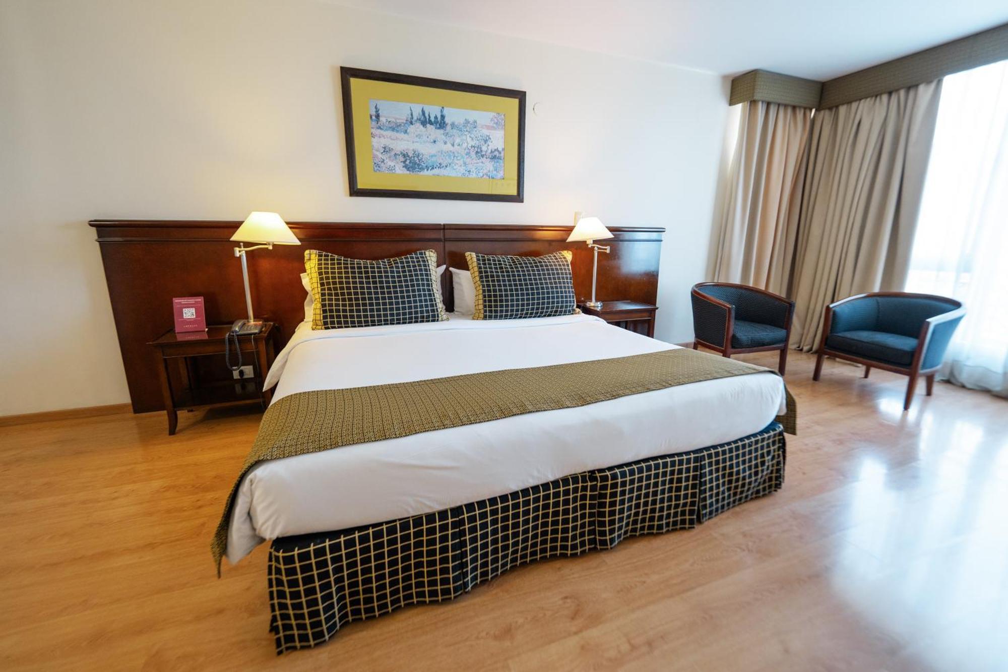 Amerian Executive Mendoza Hotel Екстериор снимка