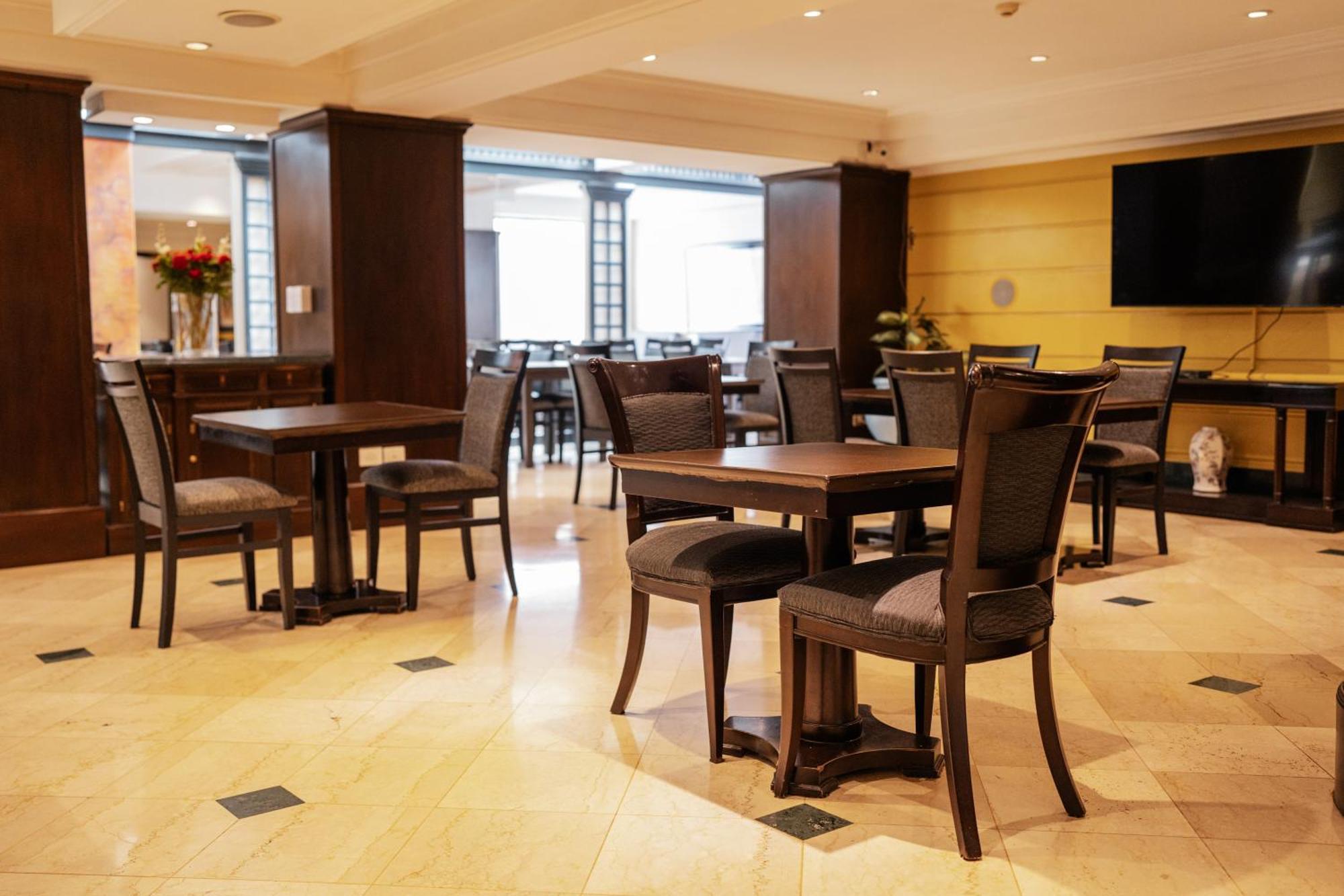 Amerian Executive Mendoza Hotel Екстериор снимка