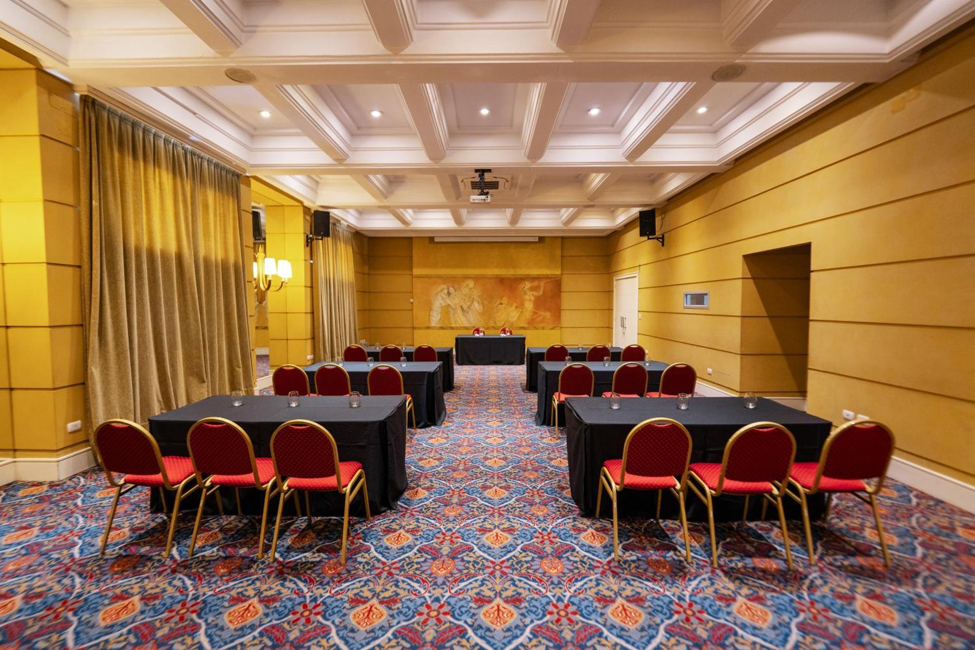 Amerian Executive Mendoza Hotel Екстериор снимка