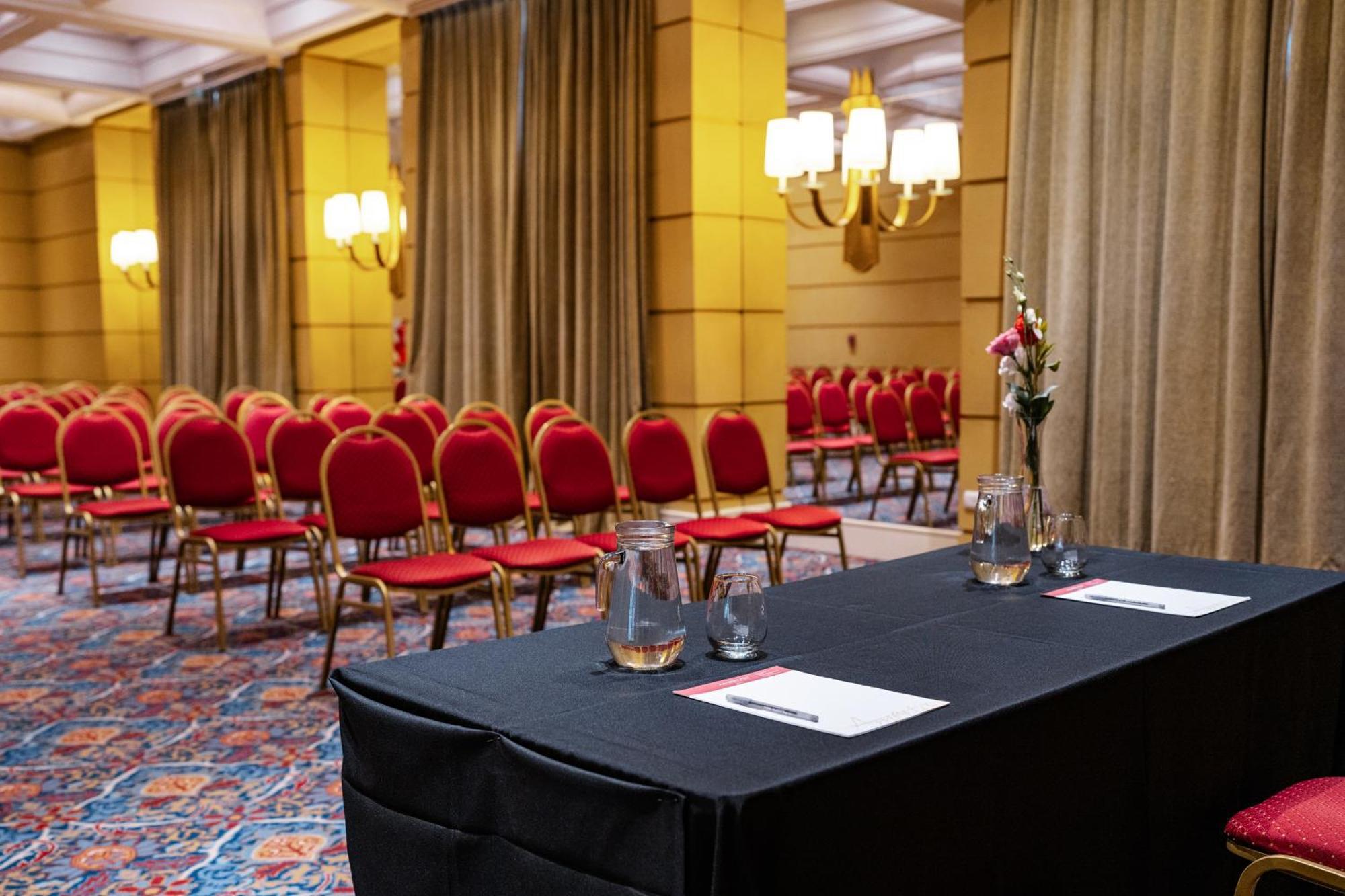 Amerian Executive Mendoza Hotel Екстериор снимка