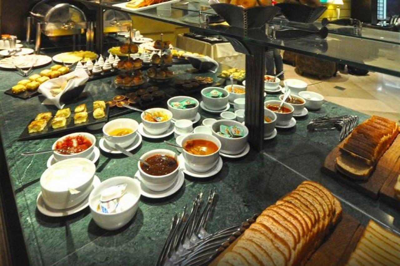 Amerian Executive Mendoza Hotel Екстериор снимка